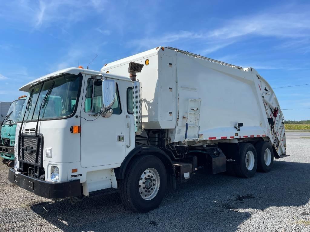 Autocar XPEDITOR Camion dei rifiuti