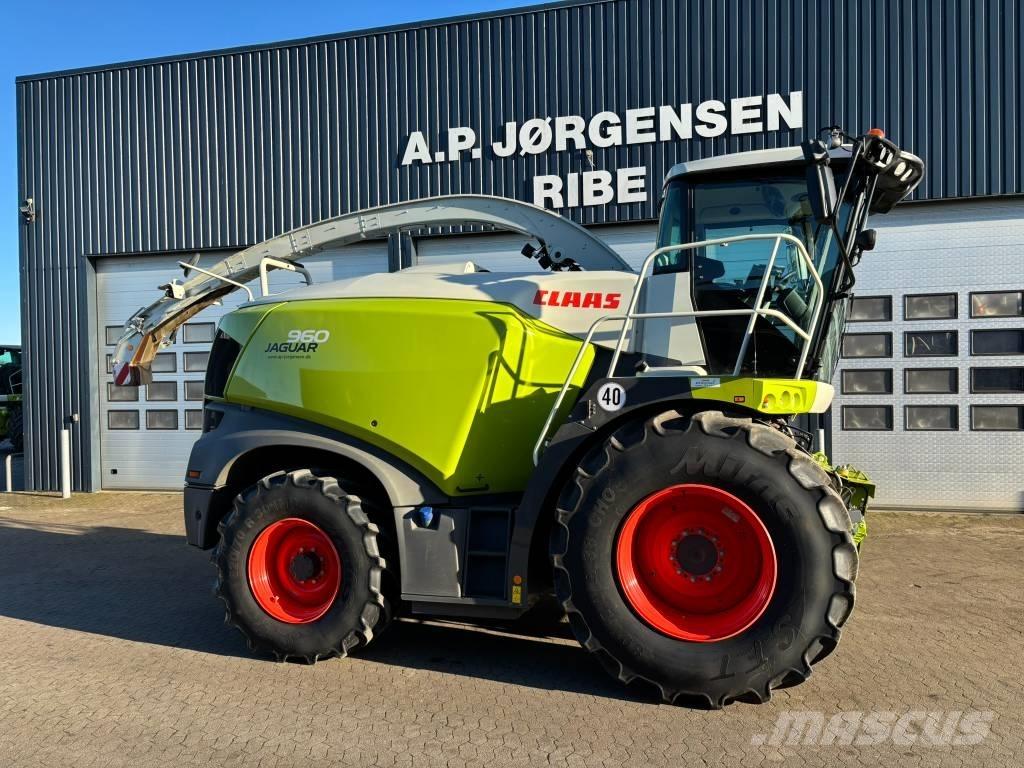 CLAAS Jaguar 960 4WD Trince semoventi