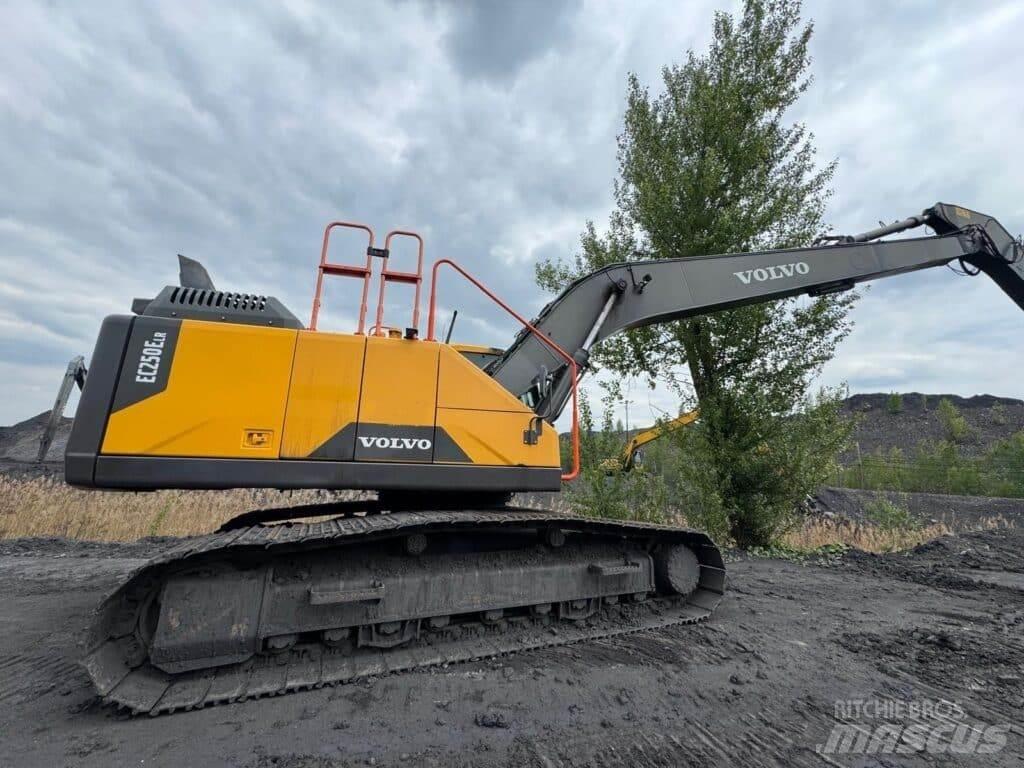 Volvo EC250ELR Escavatori cingolati