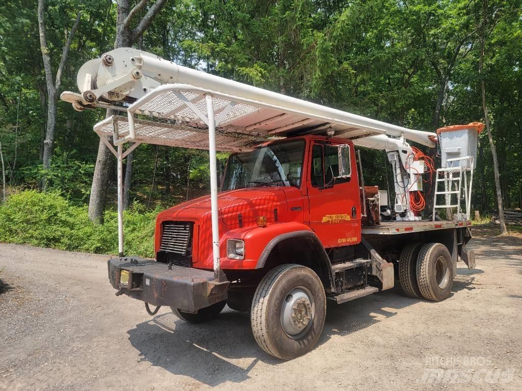 Freightliner FL80 Piattaforme a braccio telescopico