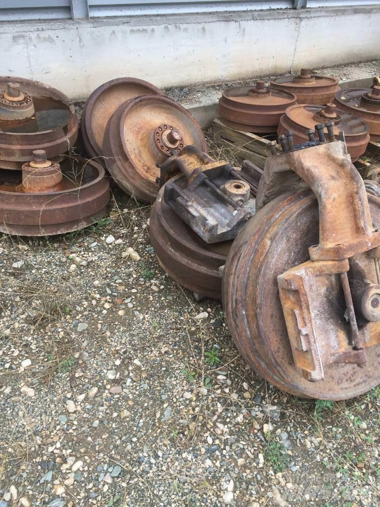CAT  245 B Escavatori cingolati