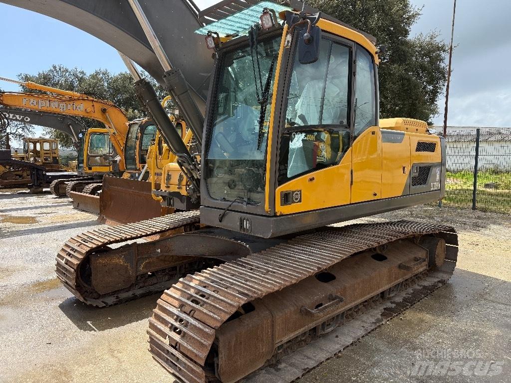 Volvo EC220D Escavatori cingolati
