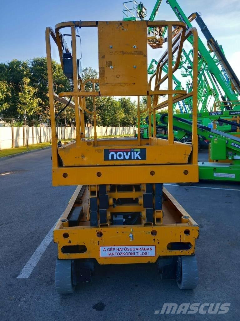 Haulotte Compact 10 Piattaforme a pantografo