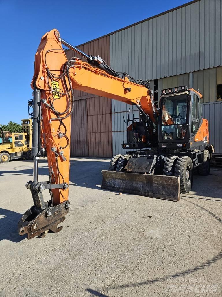 Doosan DX 165 W-5 Escavatori gommati
