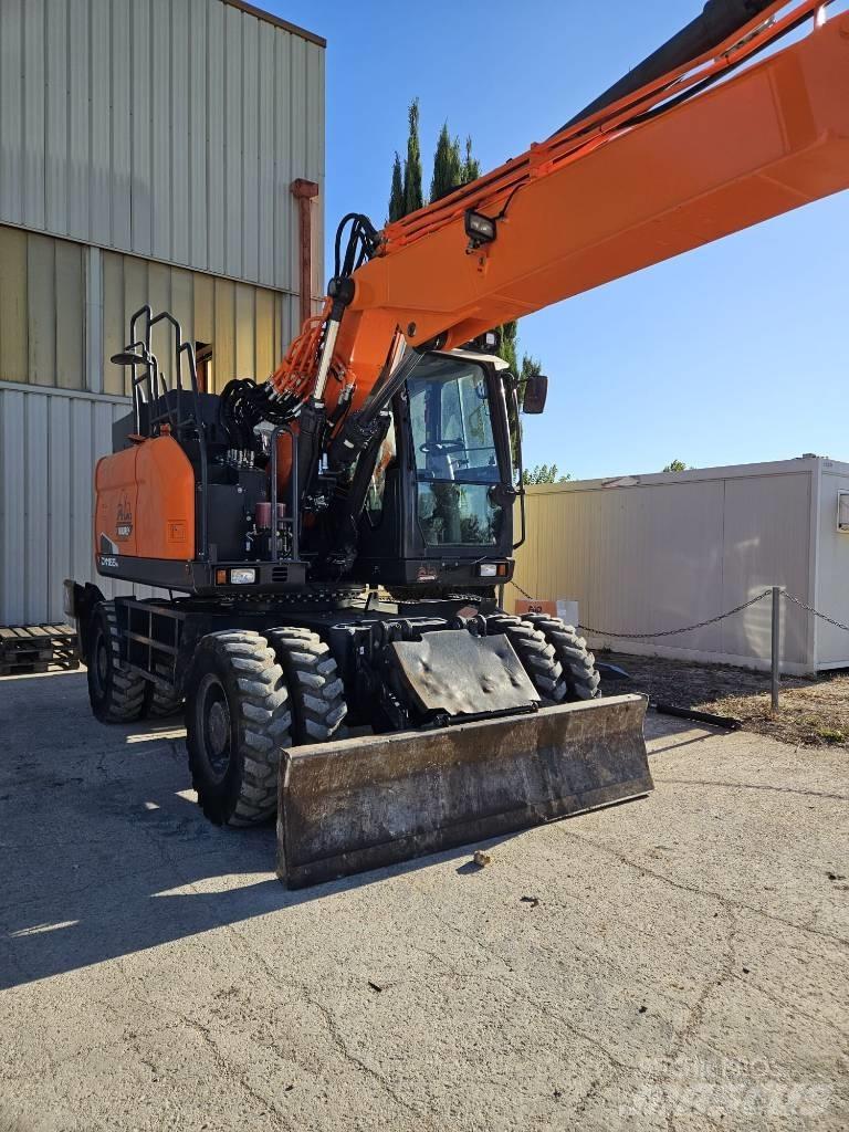 Doosan DX 165 W-5 Escavatori gommati