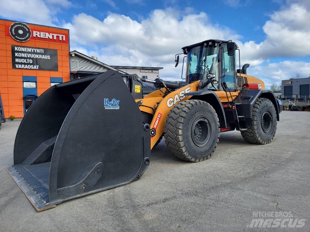 CASE 821G Pale gommate