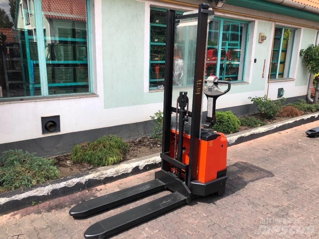 BT S10 V-3267 Stoccatori manuali