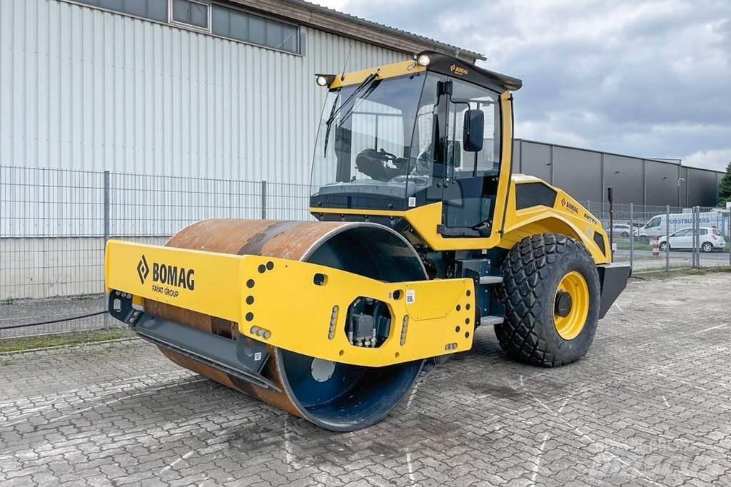 Bomag BW 213 D-5 Rulli monotamburo