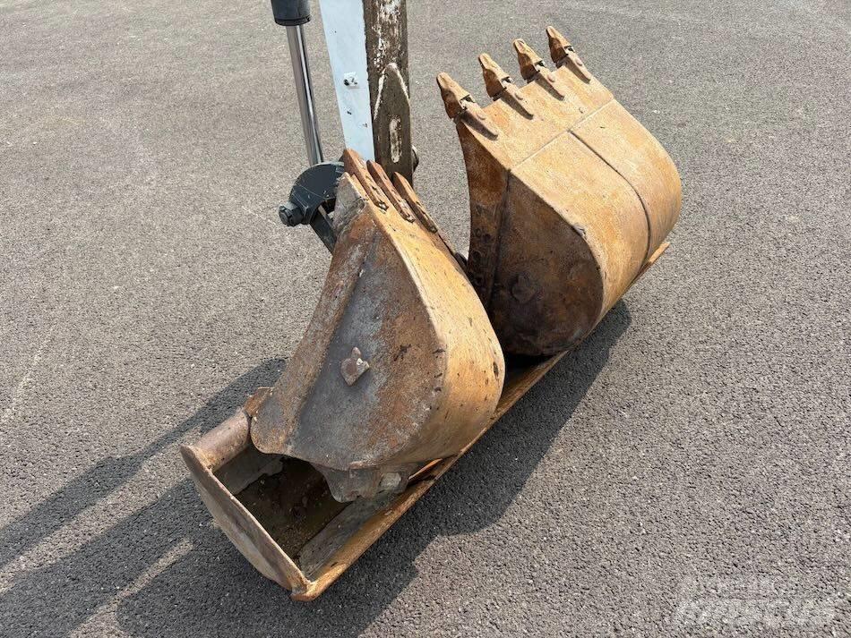 Neuson 38 Z 3 RD Miniescavatori