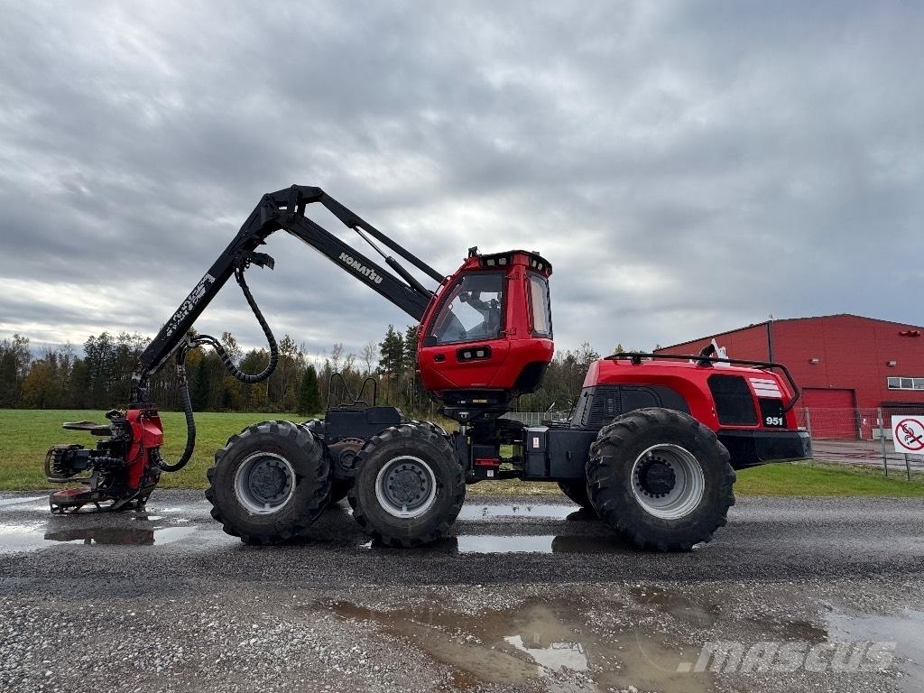 Komatsu 951 Abbattitrici, Disboscatrici