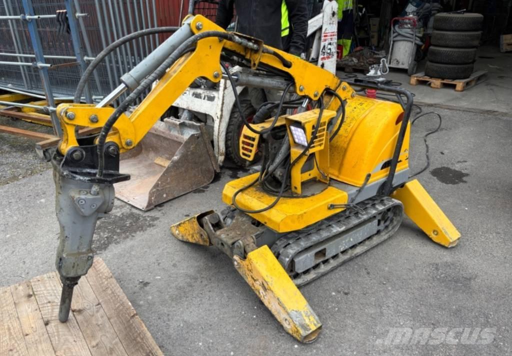 Brokk 50 Escavatori da demolizione