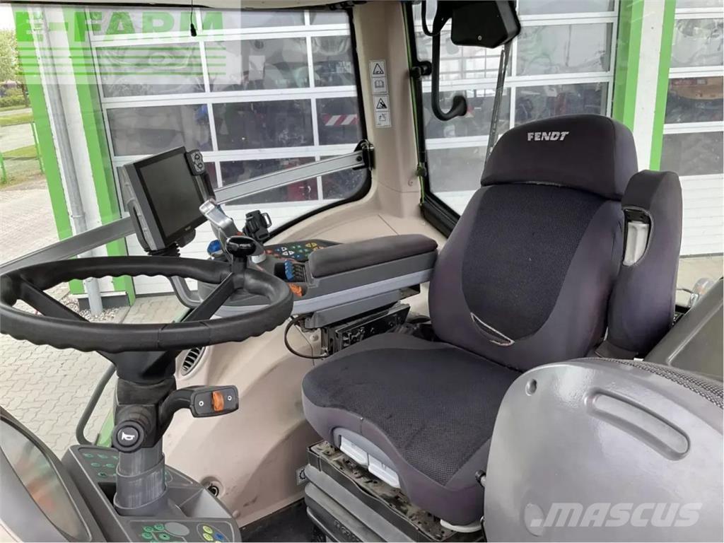 Fendt 826 vario s4 Trattori