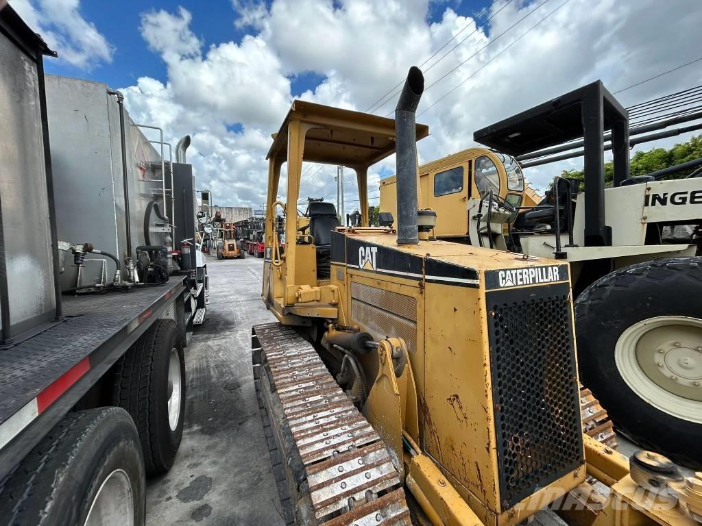 CAT D 3 C III Dozer cingolati