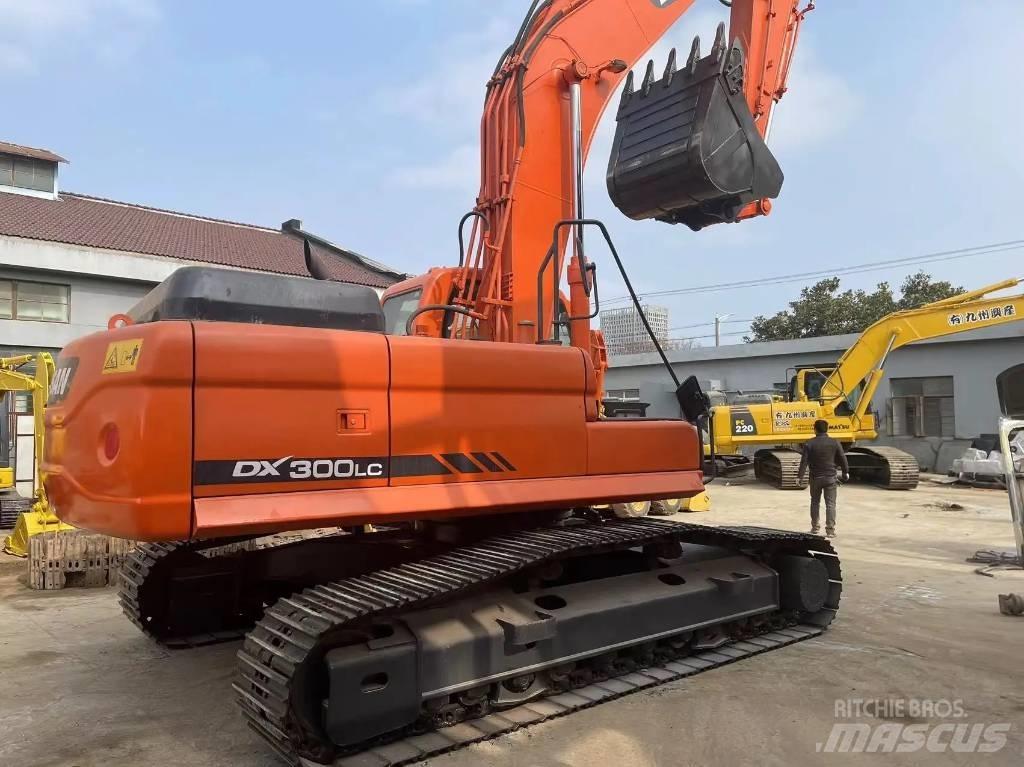 Doosan DX300LC Escavatori cingolati