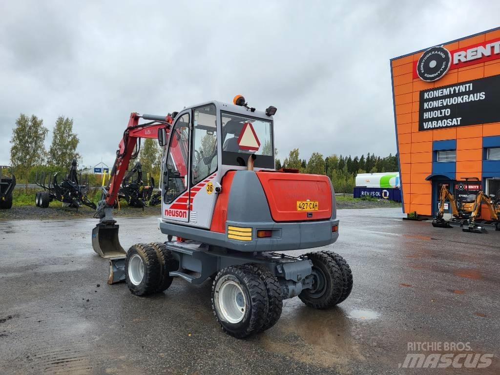 Neuson 6502 WD Escavatori gommati
