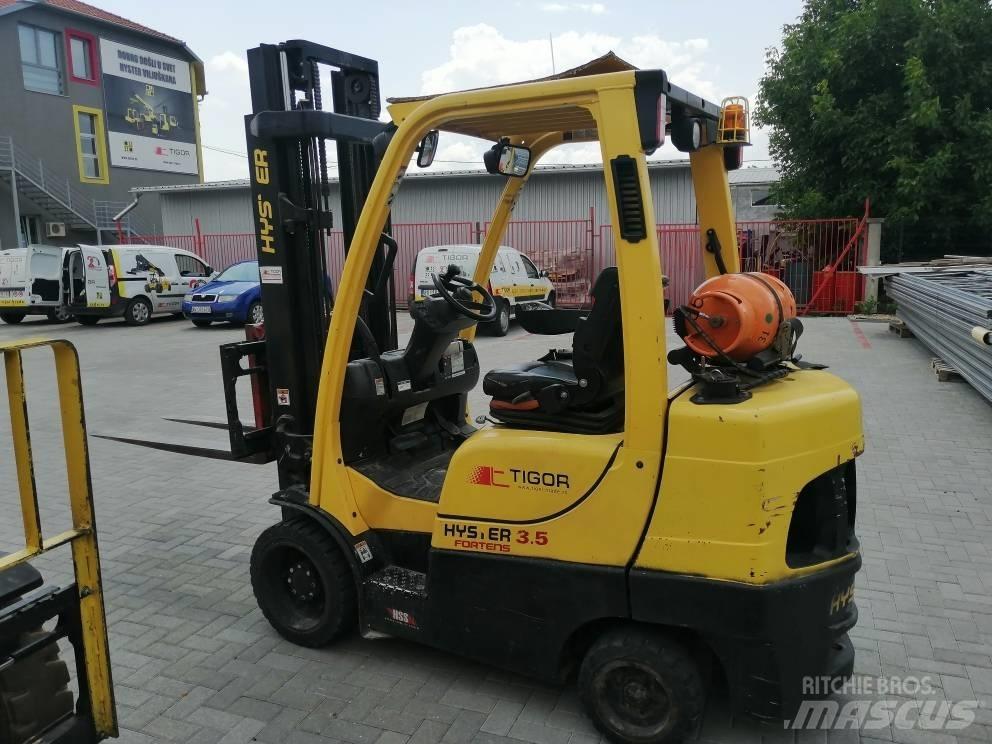 Hyster S 35 FT Carrelli elevatori GPL