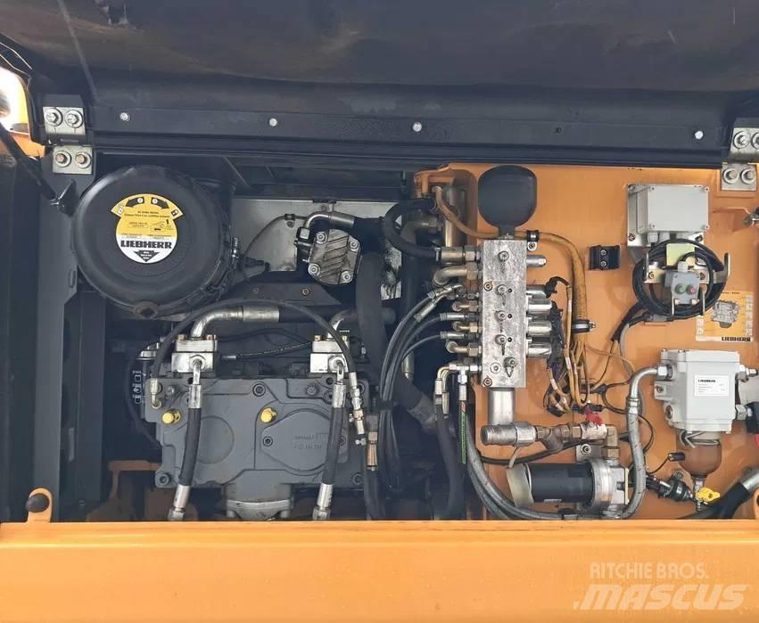 Liebherr R 926 LC Escavatori cingolati