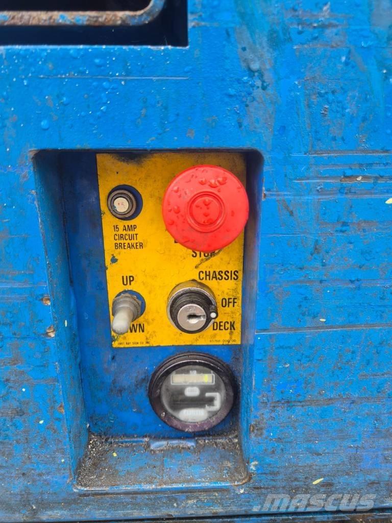 UpRight MX19 Piattaforme a pantografo