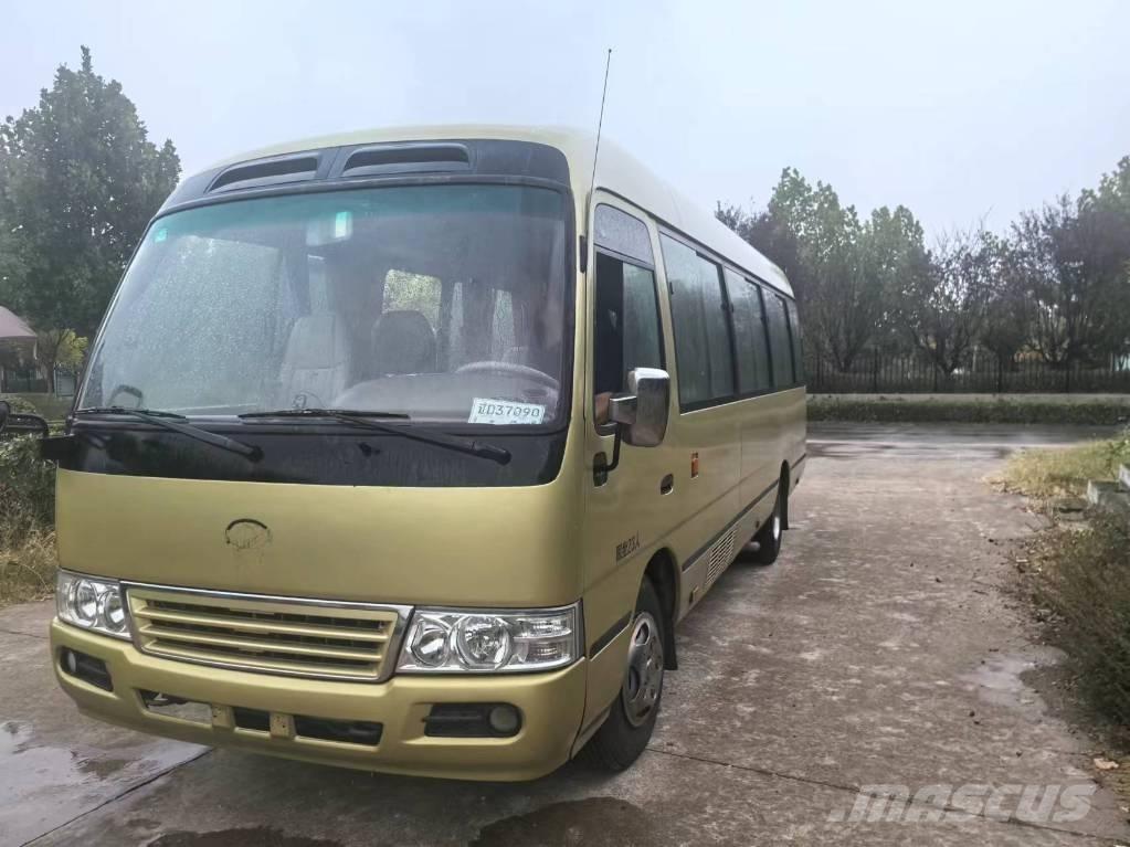 Toyota Coaster Autobus interurbani