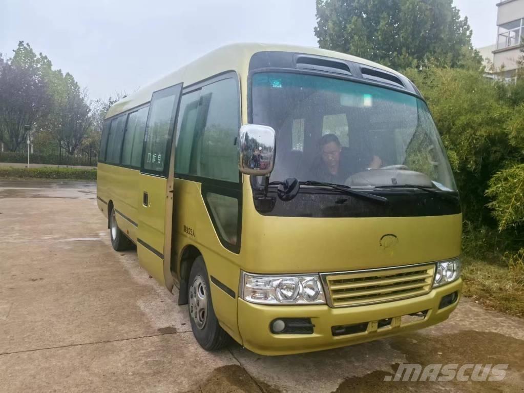 Toyota Coaster Autobus interurbani