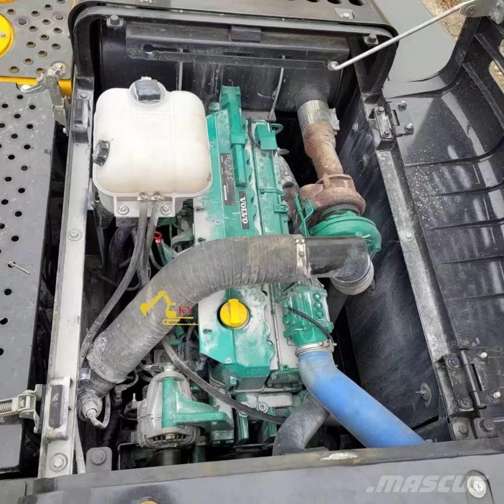 Volvo 240 Escavatori cingolati