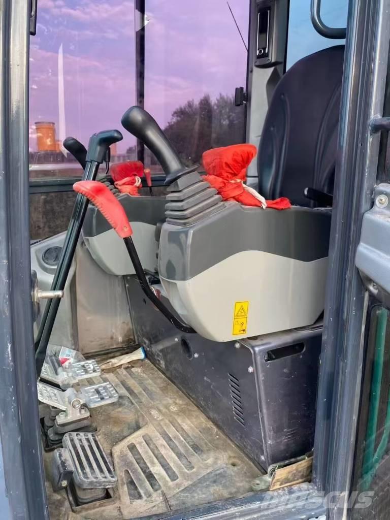 Sunward SWE 25 UF Miniescavatori