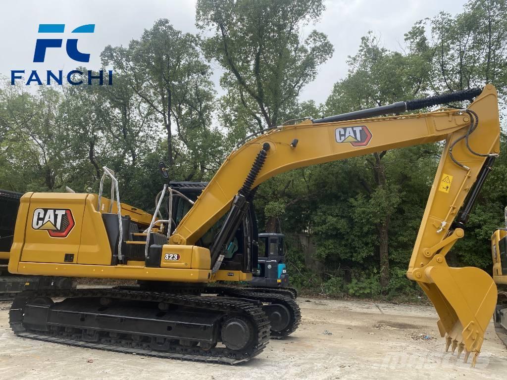 CAT 323 Escavatori cingolati