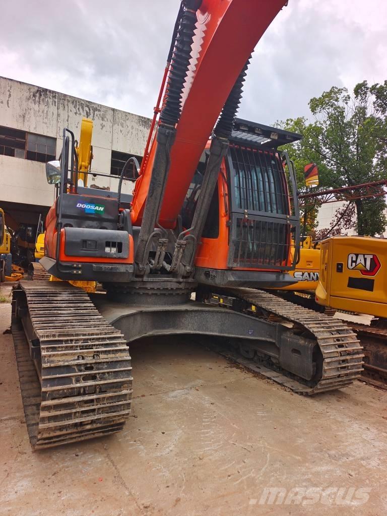Doosan DX 300 LC-9C Escavatori cingolati