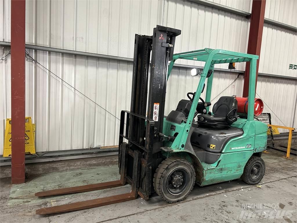 Mitsubishi FG25NT Carrelli elevatori GPL
