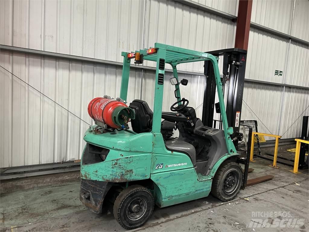Mitsubishi FG25NT Carrelli elevatori GPL