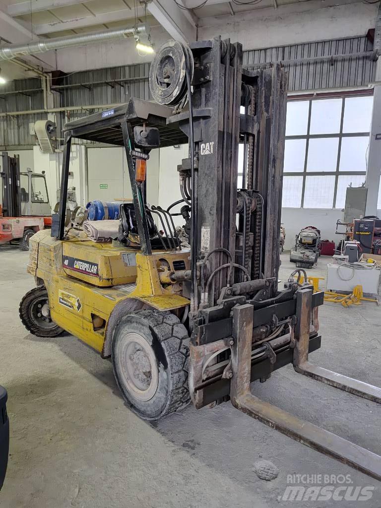 CAT GPL 40 Carrelli elevatori GPL