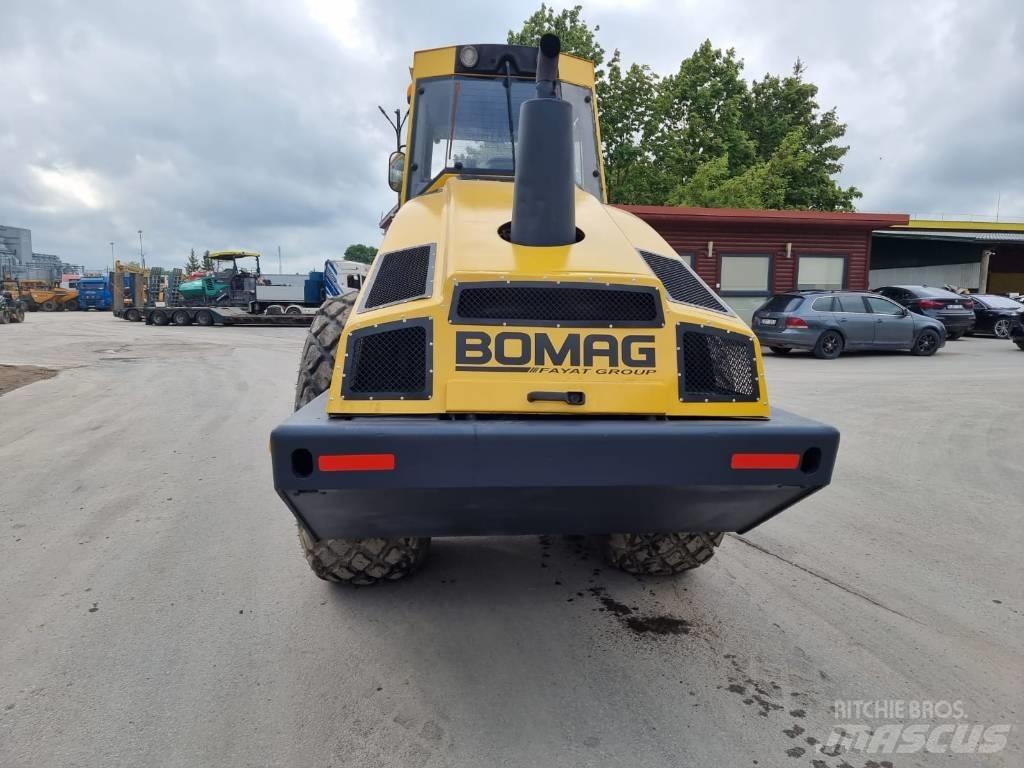 Bomag BW 213 D H-4 Rulli monotamburo