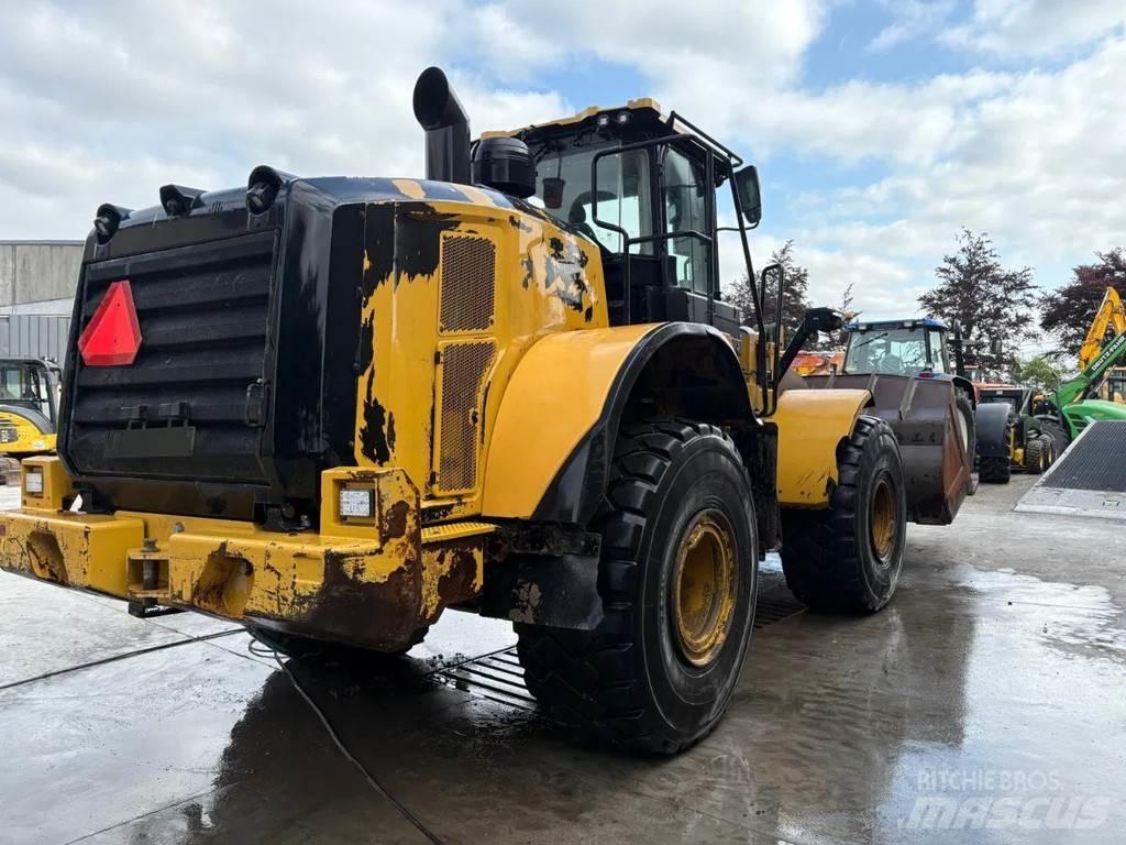 CAT 966MXE Pale gommate