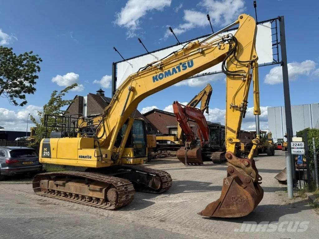 Komatsu PC210LC-8 Escavatori cingolati