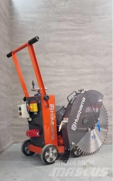 Husqvarna FS 600E Seghe per roccia e cemento