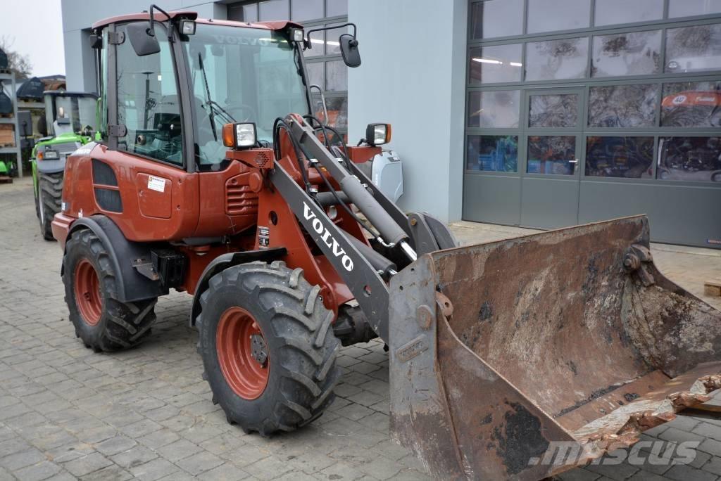 Volvo L 20 F Pale gommate