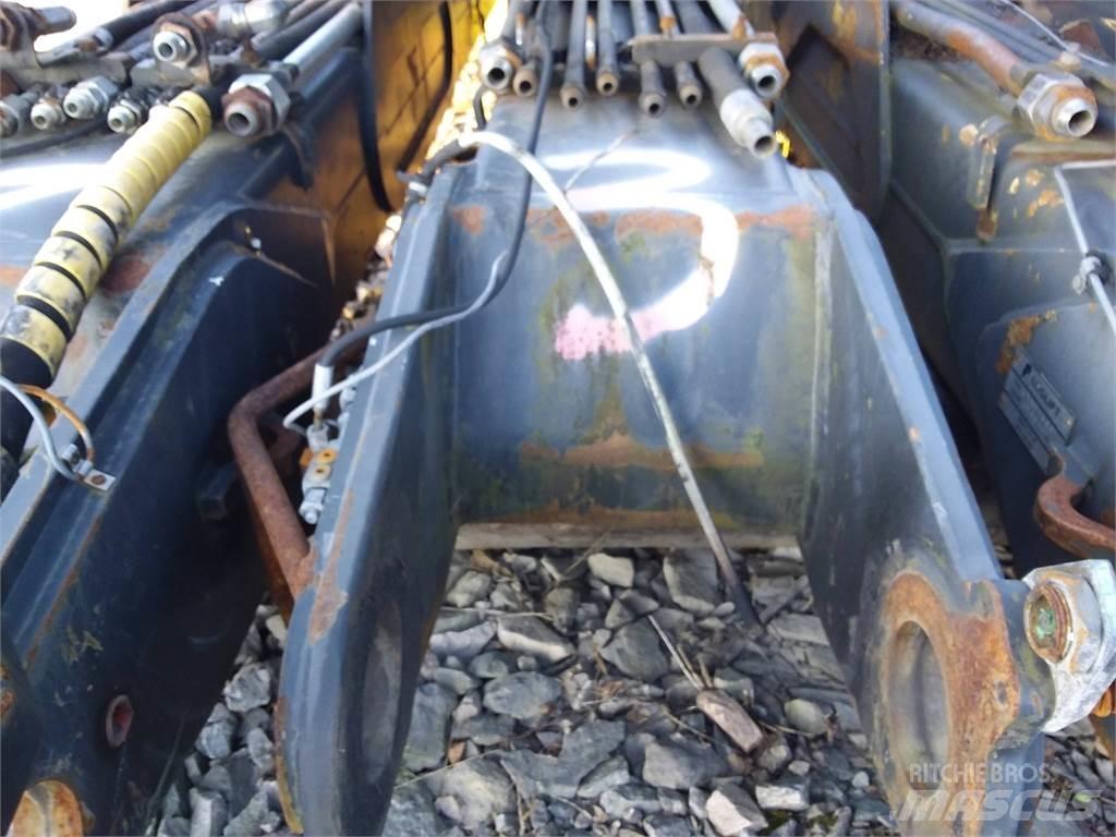 John Deere 210 Gru raccoglitrici