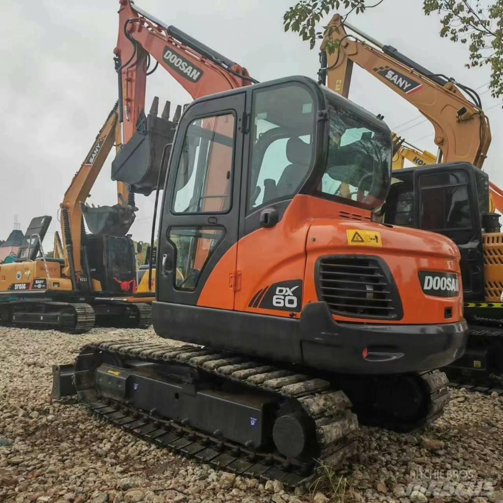 Doosan DX60 Miniescavatori