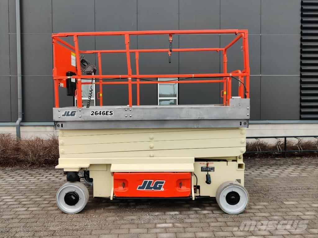 JLG Saxlift 2646 ES Sollevatori verticali