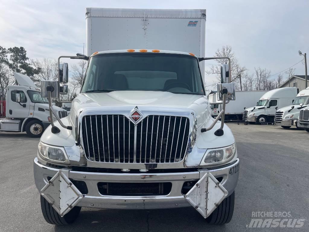 International 4300 Camion cassonati