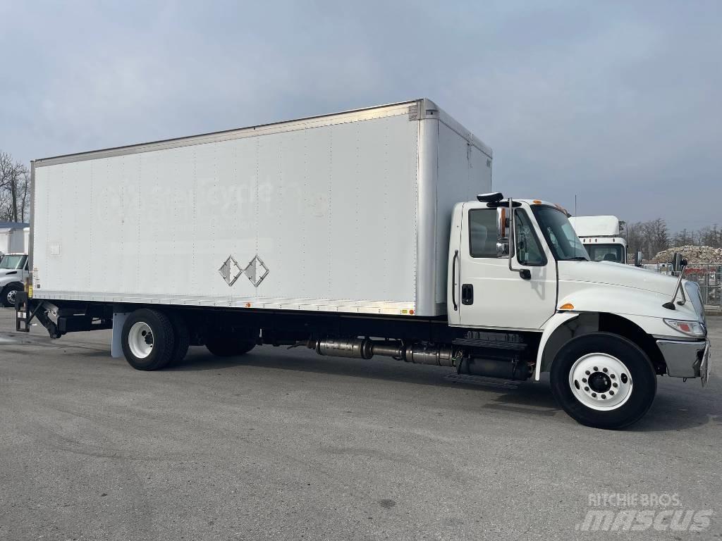 International 4300 Camion cassonati