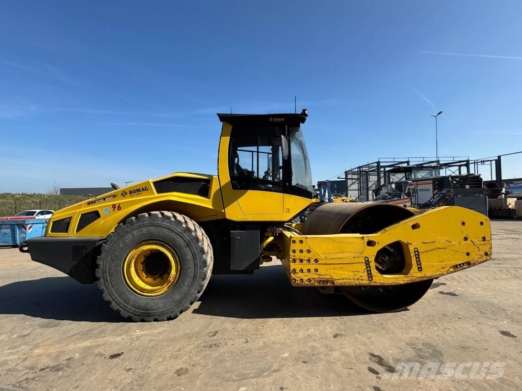 Bomag BW 226 BVC-5 Rulli monotamburo