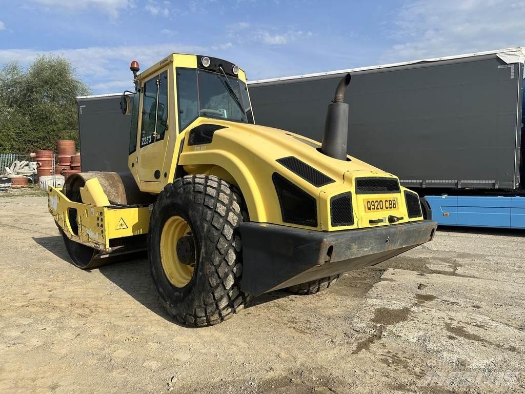 Bomag BW213-DH4 Rulli monotamburo