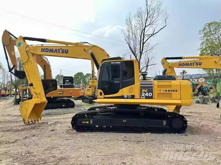 Komatsu PC240 Escavatori cingolati