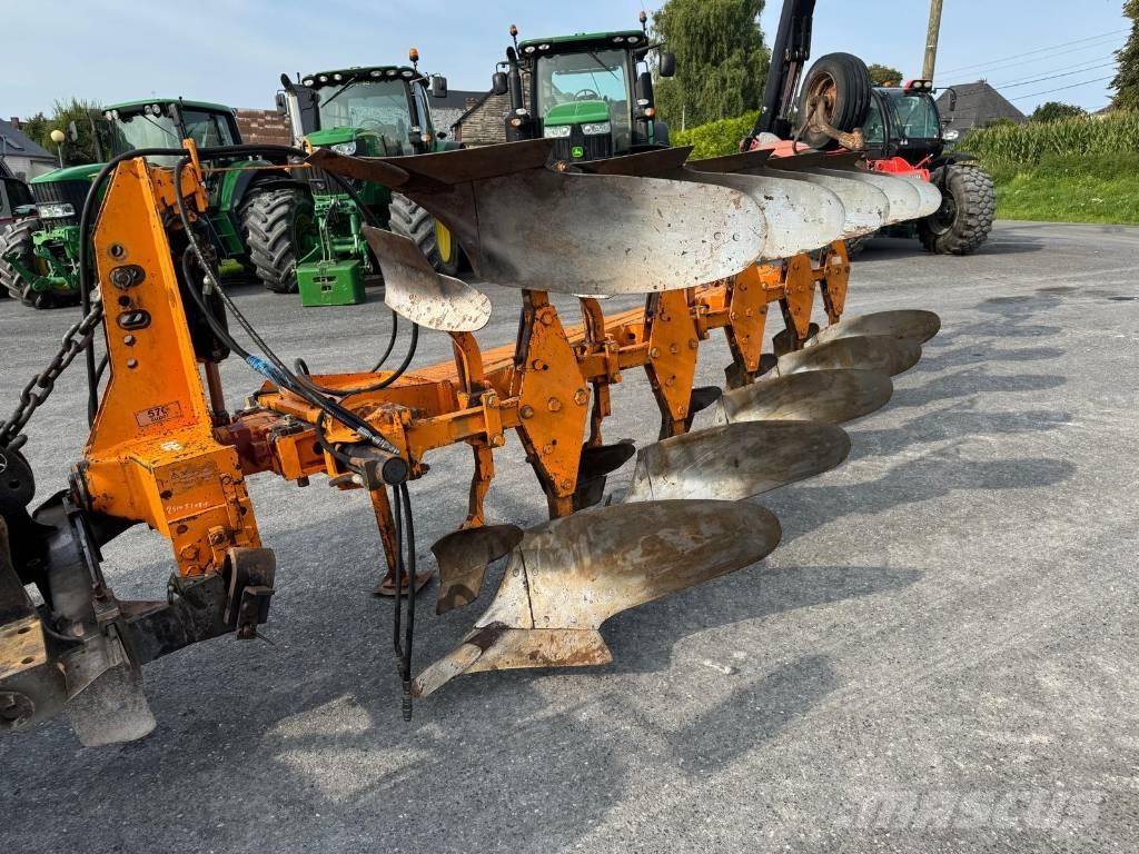 Huard 570 SUPER Aratri reversibili