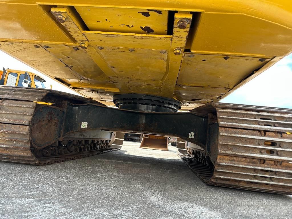 Komatsu PC210LC-11 Escavatori cingolati