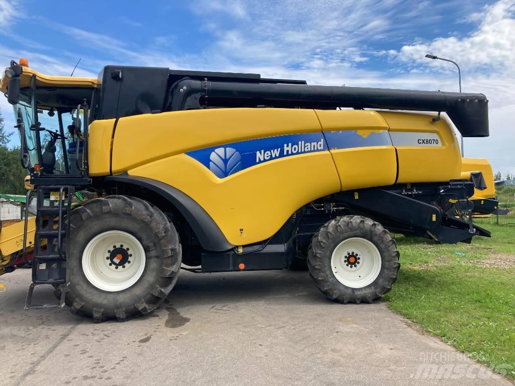 New Holland CX 8070 Mietitrebbiatrici