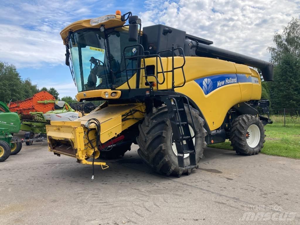 New Holland CX 8070 Mietitrebbiatrici