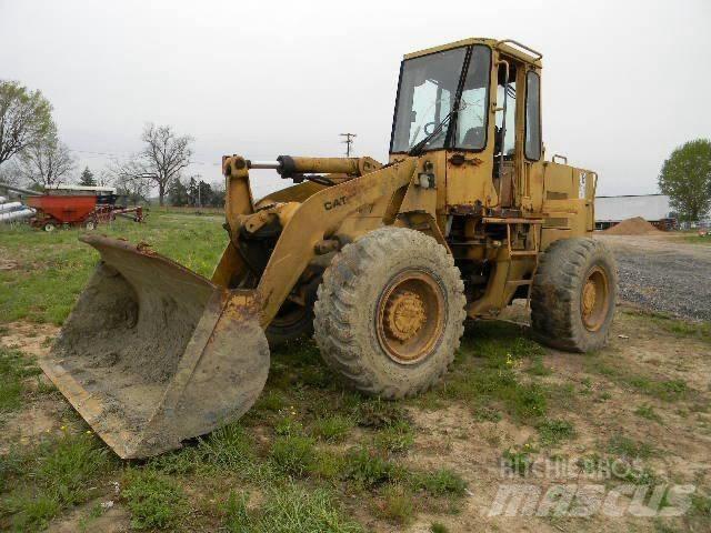 CAT 916 Pale gommate