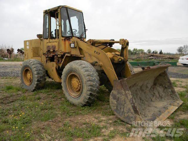 CAT 916 Pale gommate